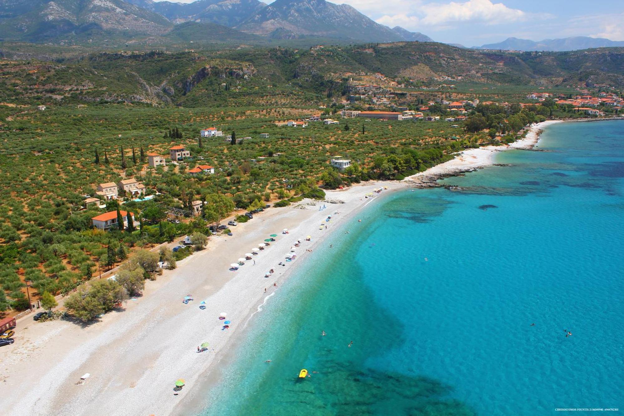 Notos Hotel Kardamili Bagian luar foto